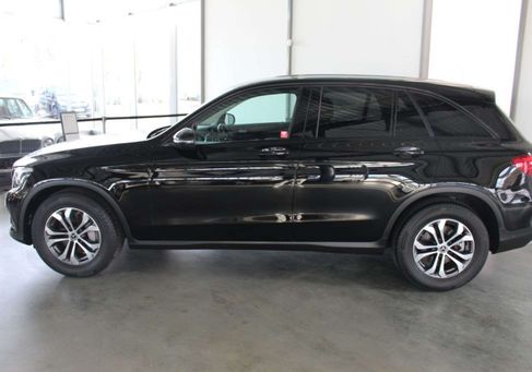 Mercedes-Benz GLC 220, 2018 3