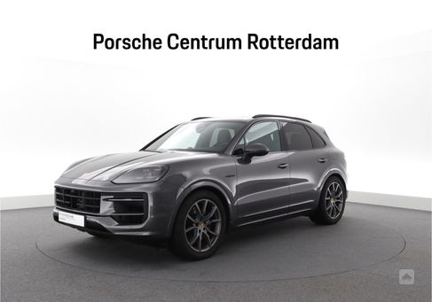 Porsche Cayenne, 2023