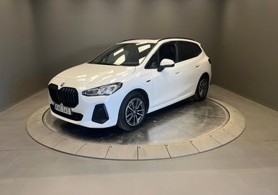 BMW 230, 2023