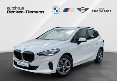BMW 220, 2025