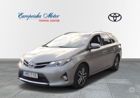 Toyota Auris Touring Sports, 2015