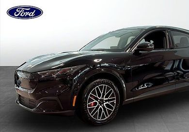 Ford Mustang Mach-E, 2025