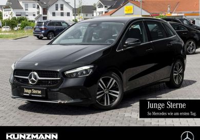 Mercedes-Benz B 220, 2023