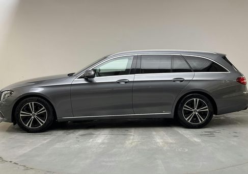 Mercedes-Benz E 200, 2020