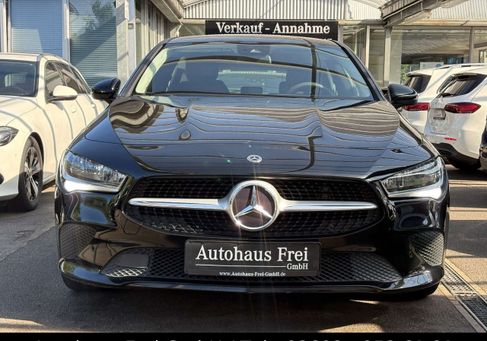 Mercedes-Benz CLA 200, 2021