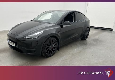 Tesla Model Y, 2023