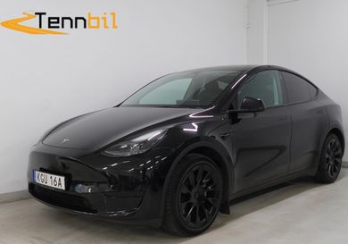 Tesla Model Y, 2023