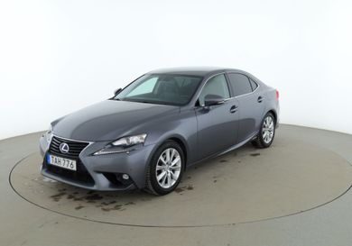 Lexus IS, 2016