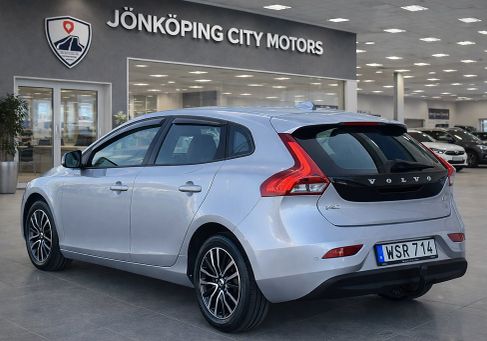 Volvo V40, 2018