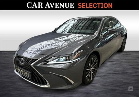 Lexus ES, 2022