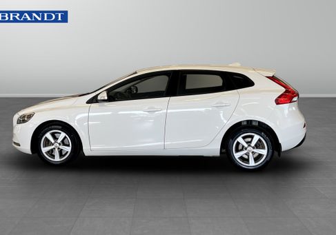 Volvo V40, 2017
