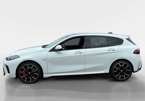 BMW 118, 2024