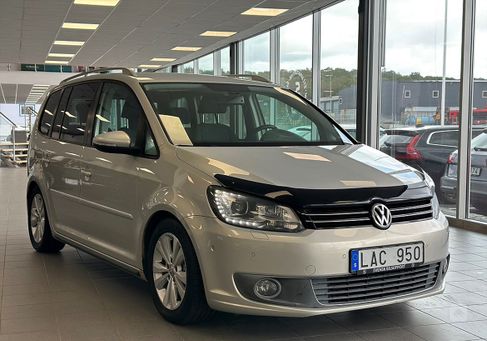 Volkswagen Touran, 2011