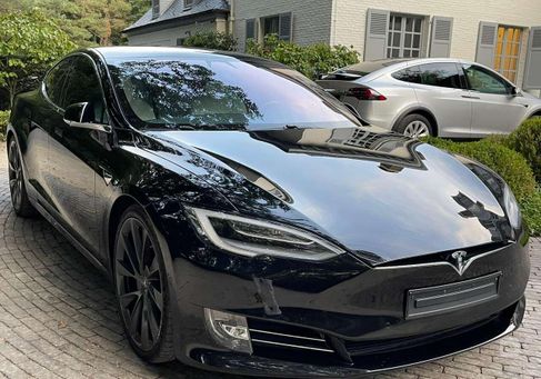 Tesla Model S, 2020