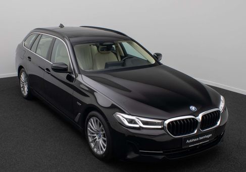 BMW 520, 2022 3