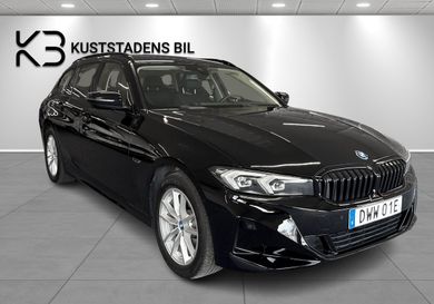 BMW 330, 2023