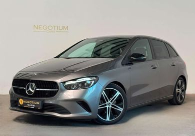 Mercedes-Benz B 180, 2023