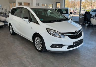 Opel Zafira, 2017