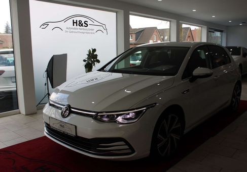 Volkswagen Golf, 2022