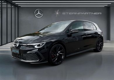 Volkswagen Golf, 2024