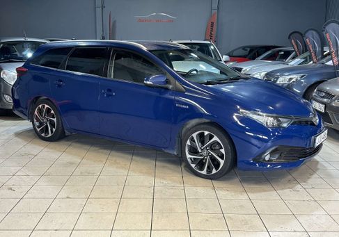 Toyota Auris Touring Sports, 2017