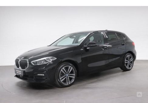 BMW 1 Serija, 2022