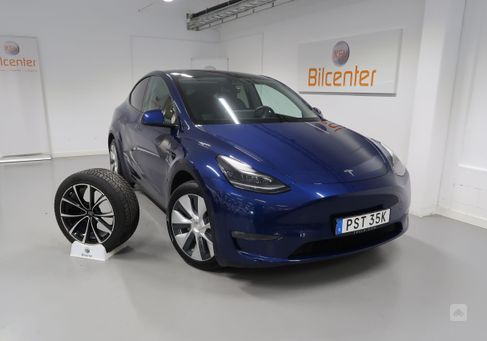 Tesla Model Y, 2022