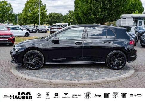 Volkswagen Golf, 2024 3