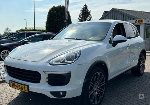 Porsche Cayenne, 2015