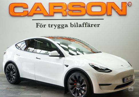 Tesla Model Y, 2022