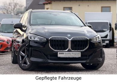 BMW 220, 2025