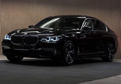 BMW 750, 2017