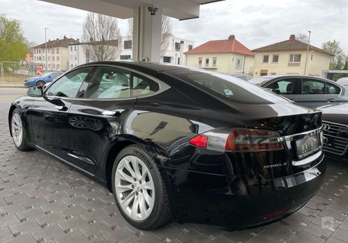 Tesla Model S, 2018