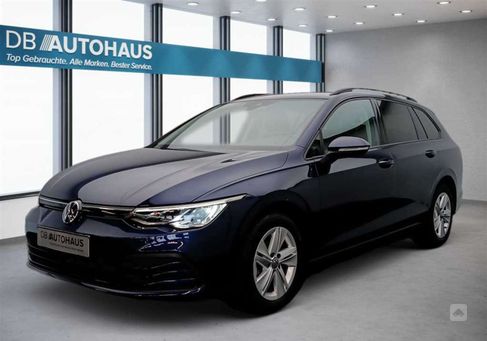 Volkswagen Golf, 2022