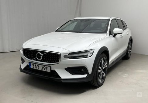 Volvo V60 Cross Country, 2021