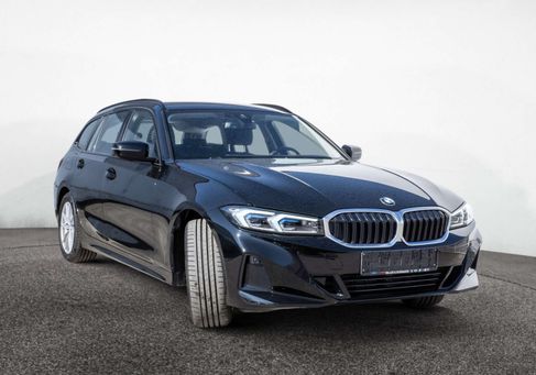 BMW 330, 2023 2