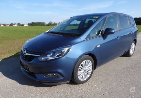 Opel Zafira Tourer, 2017