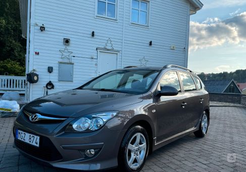 Hyundai i30, 2012