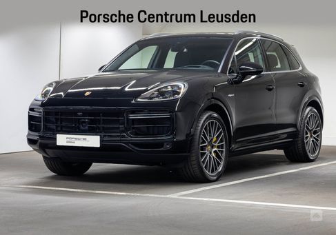 Porsche Cayenne, 2023