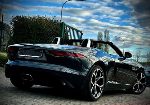 Jaguar F-Type, 2021