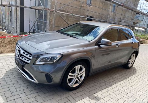 Mercedes-Benz GLA 220, 2017