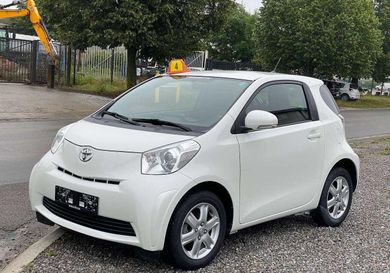 Toyota IQ, 2009