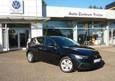 Volkswagen Golf, 2022