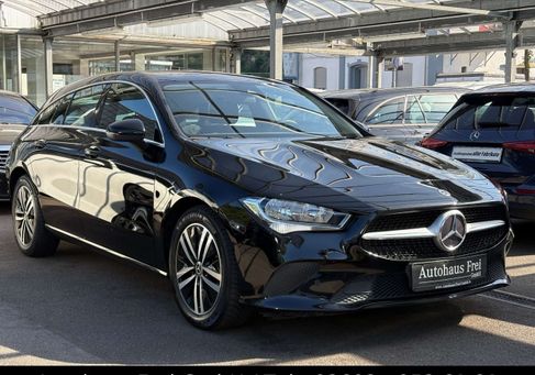 Mercedes-Benz CLA 200, 2021