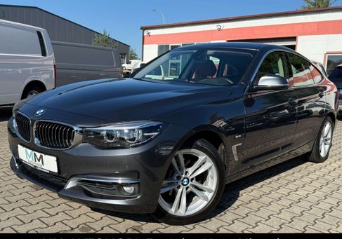 BMW 318, 2017