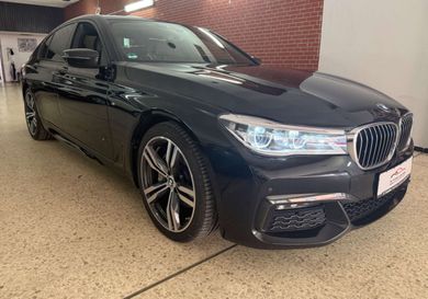 BMW 730, 2019
