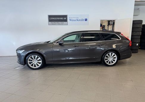 Volvo V90, 2022