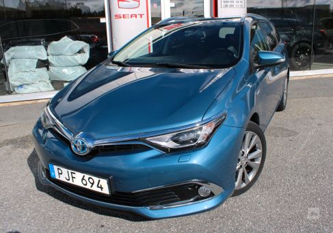 Toyota Auris Touring Sports, 2017