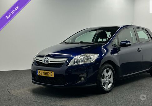 Toyota Auris, 2010