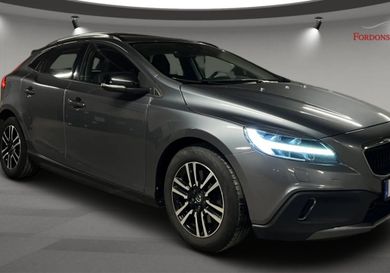 Volvo V40 Cross Country, 2017
